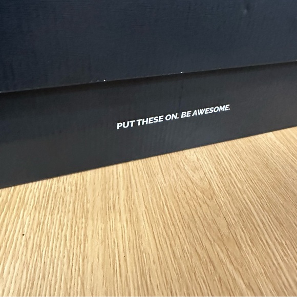 COPY - New balance x figs sneakers - Picture 9 of 9
